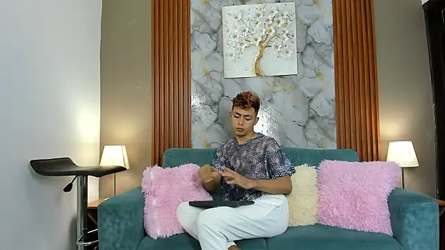 VERY HOT GUYS online show from 14, 2, 2026