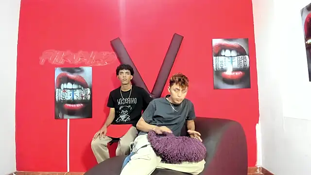 VERY HOT GUYS online show from 11, 4, 2026