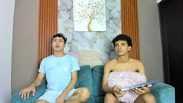 VERY HOT GUYS online show from 17, 5, 2026