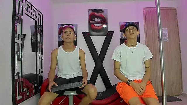 VERY HOT GUYS online show from 16, 11, 2025