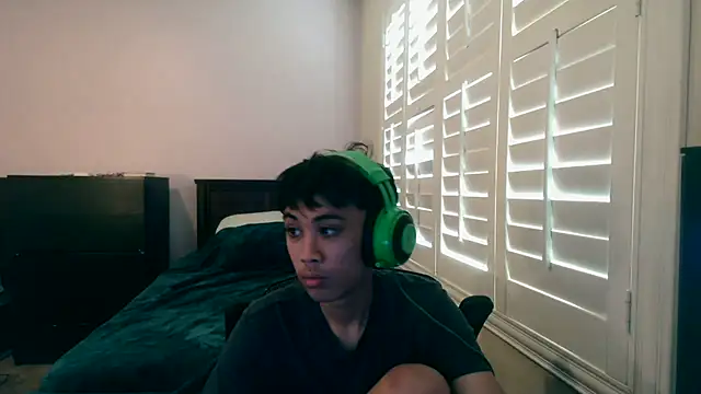 youngasianboy2007 online show from 3, 2, 2026