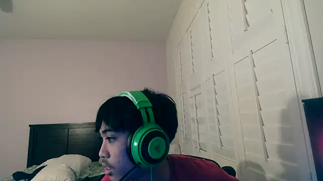 youngasianboy2007 online show from 5, 4, 2026