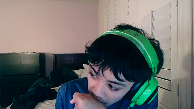 youngasianboy2007 online show from 28, 2, 2026