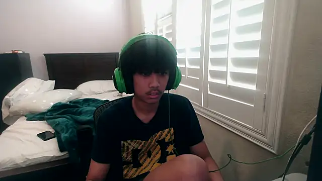 youngasianboy2007 online show from 11, 11, 2025