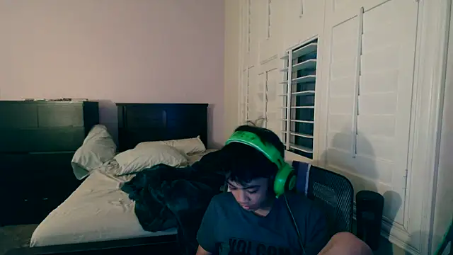 youngasianboy2007 online show from 6, 2, 2026