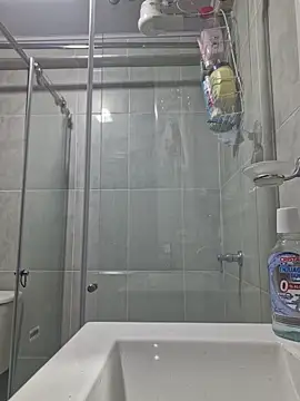 annyaparis online show from 8, 1, 2026