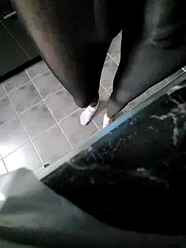 rezzzze online show from 28, 10, 2025