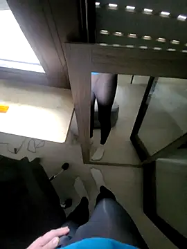 rezzzze online show from 12, 10, 2025