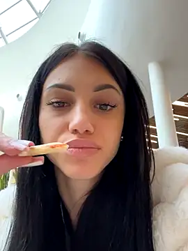 ilariea girl online show from 1, 10, 2025