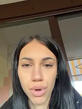 ilariea girl online show from 10, 10, 2025