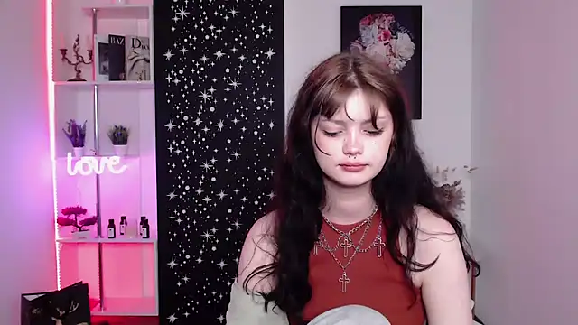 Snapshot of MileyRood chatting on 18, 11, 2025 MileyRood online show from 18, 11, 2025