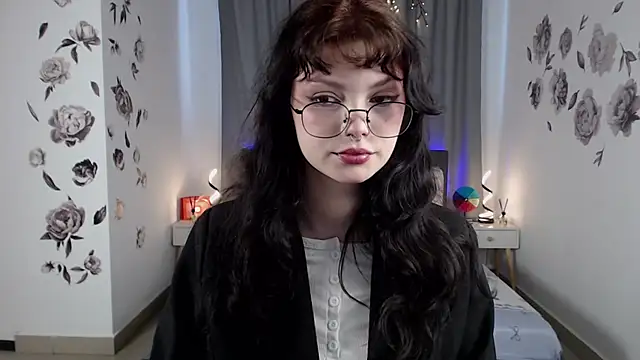 Snapshot of MileyRood chatting on 1, 10, 2025 MileyRood online show from 1, 10, 2025