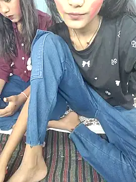 Unique girls90 online show from 4, 3, 2026