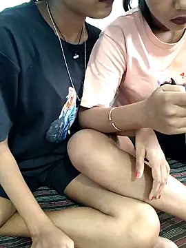 Unique girls90 online show from 11, 2, 2026