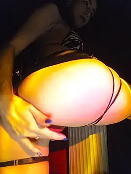 YuriXo online show from 16, 12, 2025