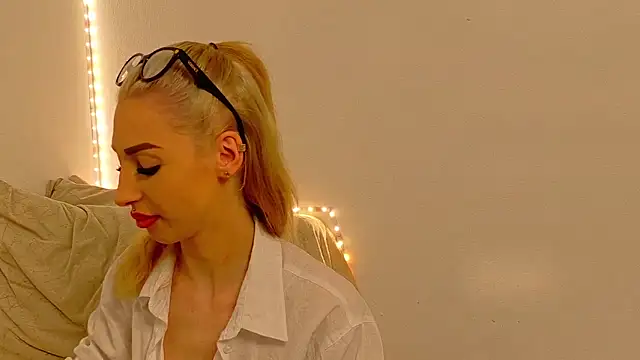 Sia a online show from 2, 12, 2025