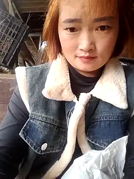 Snapshot of Bum_538 chatting on 15, 10, 2025 Bum 538 online show from 15, 10, 2025