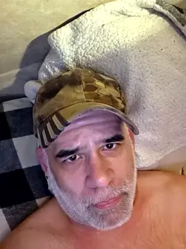 Snapshot of DeeBestEver chatting on 9, 2, 2026 DeeBestEver online show from 9, 2, 2026