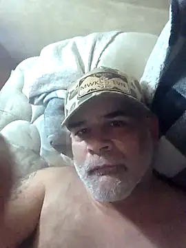 Snapshot of DeeBestEver chatting on 8, 1, 2026 DeeBestEver online show from 8, 1, 2026