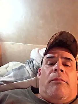 Snapshot of DeeBestEver chatting on 13, 1, 2026 DeeBestEver online show from 13, 1, 2026