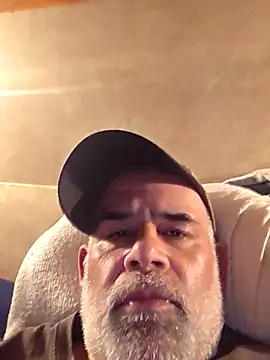 Snapshot of DeeBestEver chatting on 2, 12, 2025 DeeBestEver online show from 2, 12, 2025