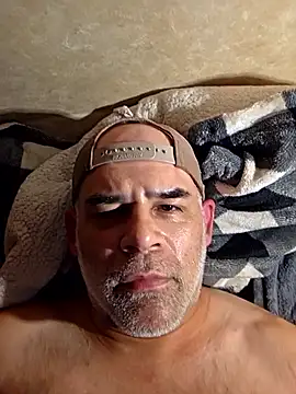 Snapshot of DeeBestEver chatting on 7, 2, 2026 DeeBestEver online show from 7, 2, 2026