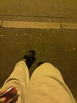 nanaisbackk online show from 25, 2, 2026