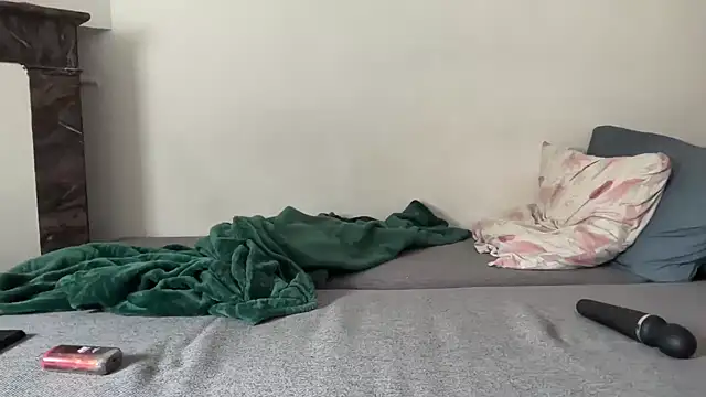 nanaisbackk online show from 7, 3, 2026