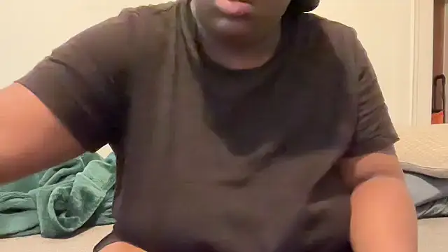 Snapshot of nanaisbackk chatting on 10, 5, 2026 nanaisbackk online show from 10, 5, 2026