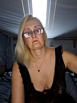 Jenny Blum online show from 8, 10, 2025