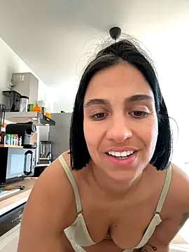 LaPetiteKim online show from 30, 10, 2025