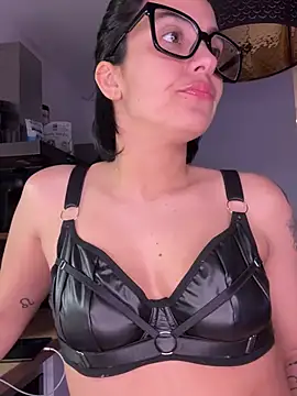 LaPetiteKim online show from 15, 3, 2026