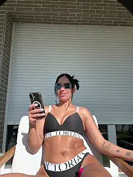 LaPetiteKim online show from 22, 5, 2026