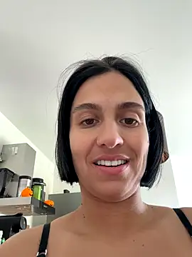 LaPetiteKim online show from 17, 10, 2025