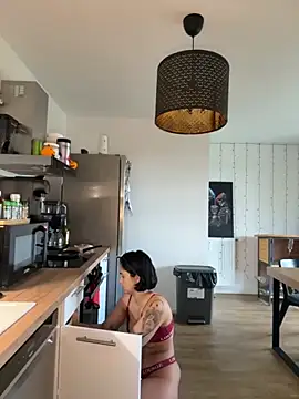 LaPetiteKim online show from 7, 11, 2025