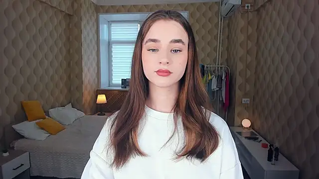 JinnyMcie online show from 15, 10, 2025