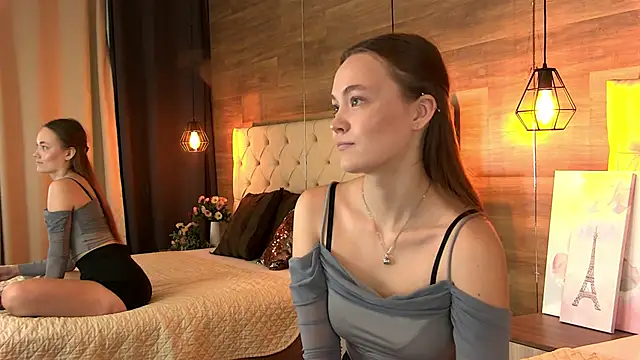 EmmaCamm online show from 9, 11, 2025