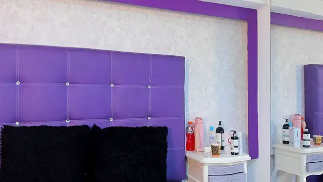 LeaMoreau22 online show from 8, 10, 2025