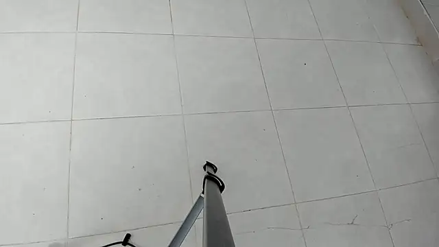 LeaMoreau22 online show from 9, 11, 2025