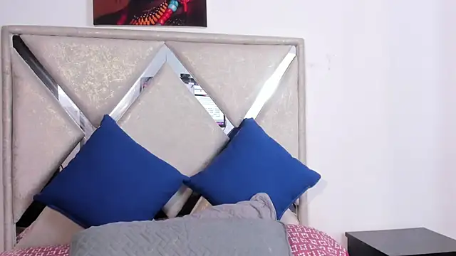 mia fox4 online show from 5, 11, 2025