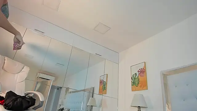 Peyton louise online show from 9, 10, 2025