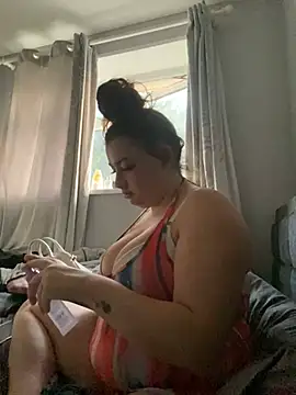 MadelineLeah online show from 5, 7, 2026