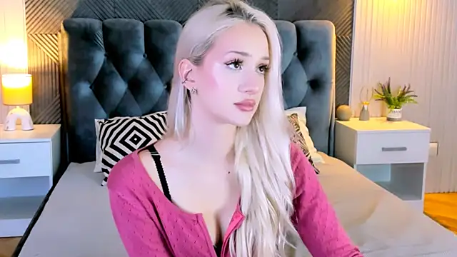 SugarWhisper online show from 10, 10, 2025