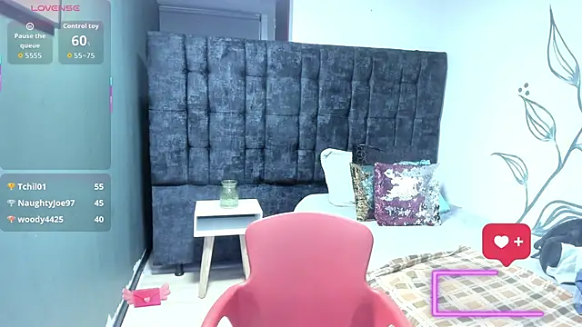 Charlotte  Gray online show from 21, 12, 2025