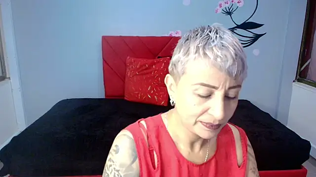 Charlotte  Gray online show from 10, 11, 2025