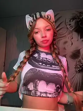  Siennaaa  online show from 9, 10, 2025