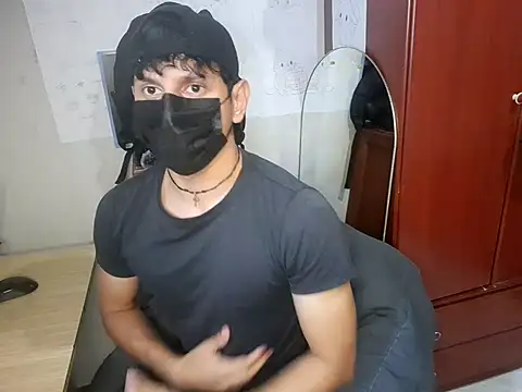 oppaboy online show from 4, 10, 2025