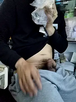 chougegg0214 online show from 12, 4, 2026