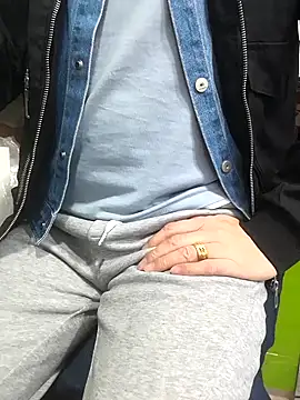 chougegg0214 online show from 16, 11, 2025