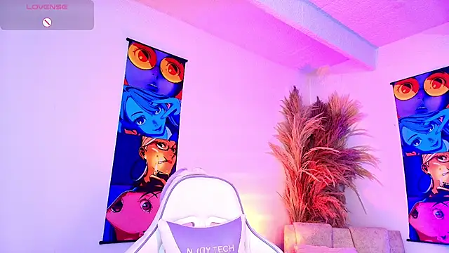 Bennuluspeach  online show from 15, 4, 2026